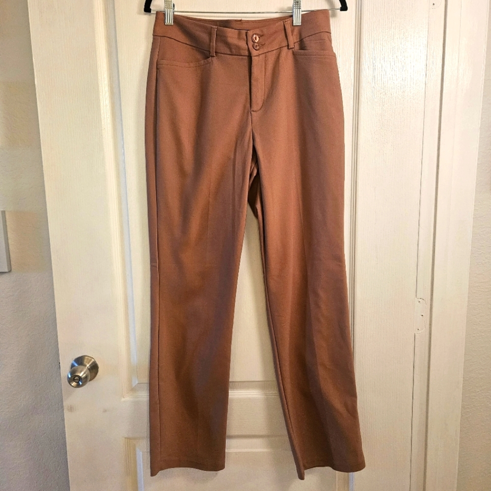 Lee straight leg Regular fit Secretly Shapes women's medium brownish pink Pants